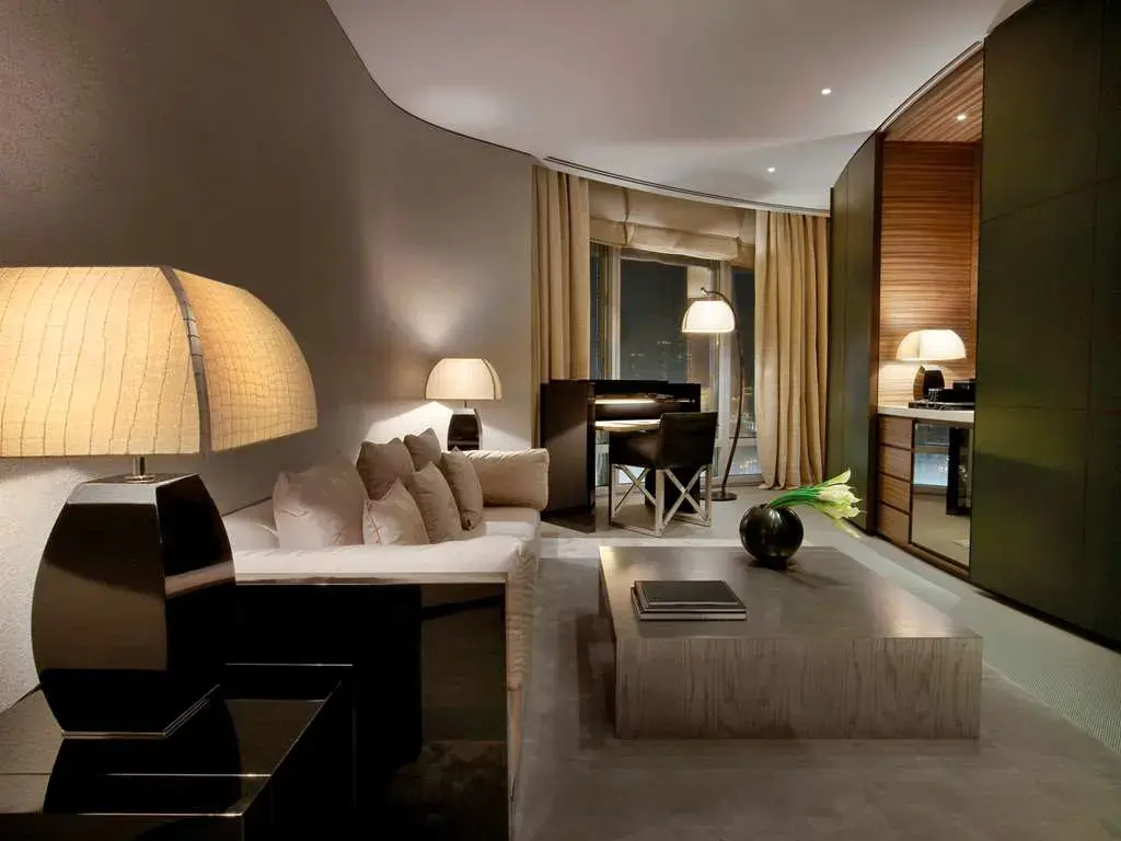 Armani Hotel Dubai, Burj Khalifa