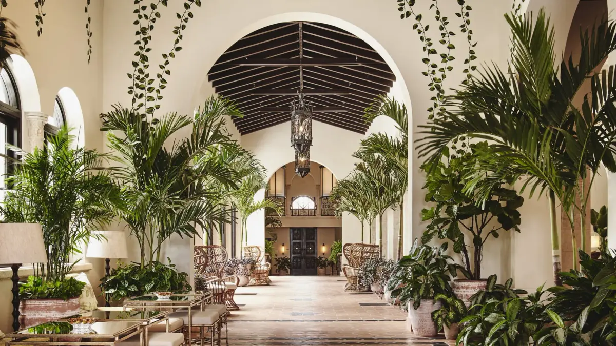 Four Seasons Hotel at The Surf Club