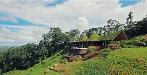 Origins Luxury Lodge